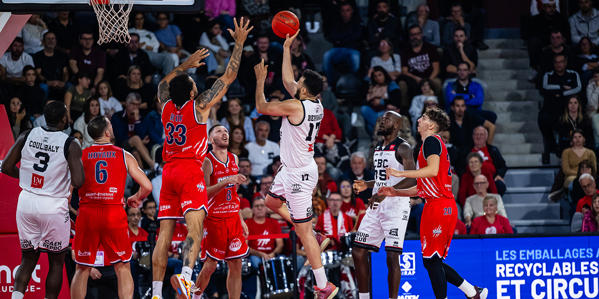 You are currently viewing Premier succès à l&rsquo;extérieur, sur le parquet du SCABB